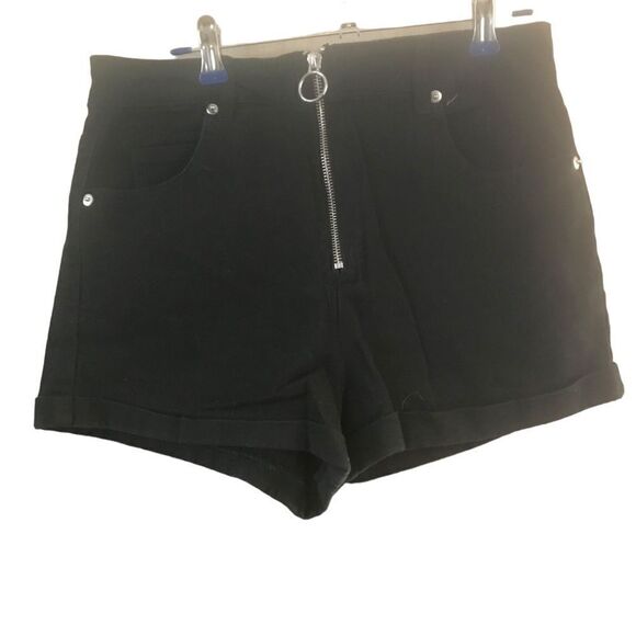 Forever 21 black short shorts size medium two pockets and zipper Women’s - Picture 7 of 14
